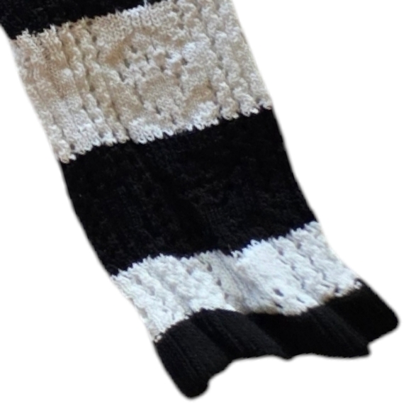 Zara Black & White Striped Sweater Size small - Picture 3 of 4